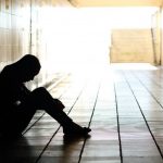 اعراض الاكتئاب عند المراهق